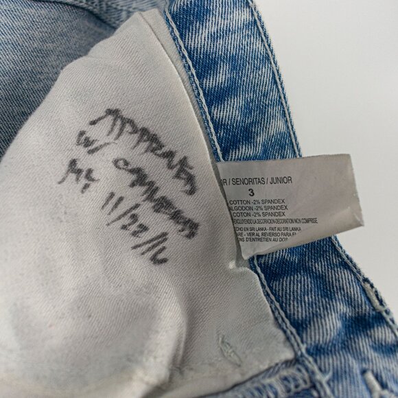 Levi's Line 8 Distressed Raw Hem Jeans Juniors Size 3 - Picture 6 of 15